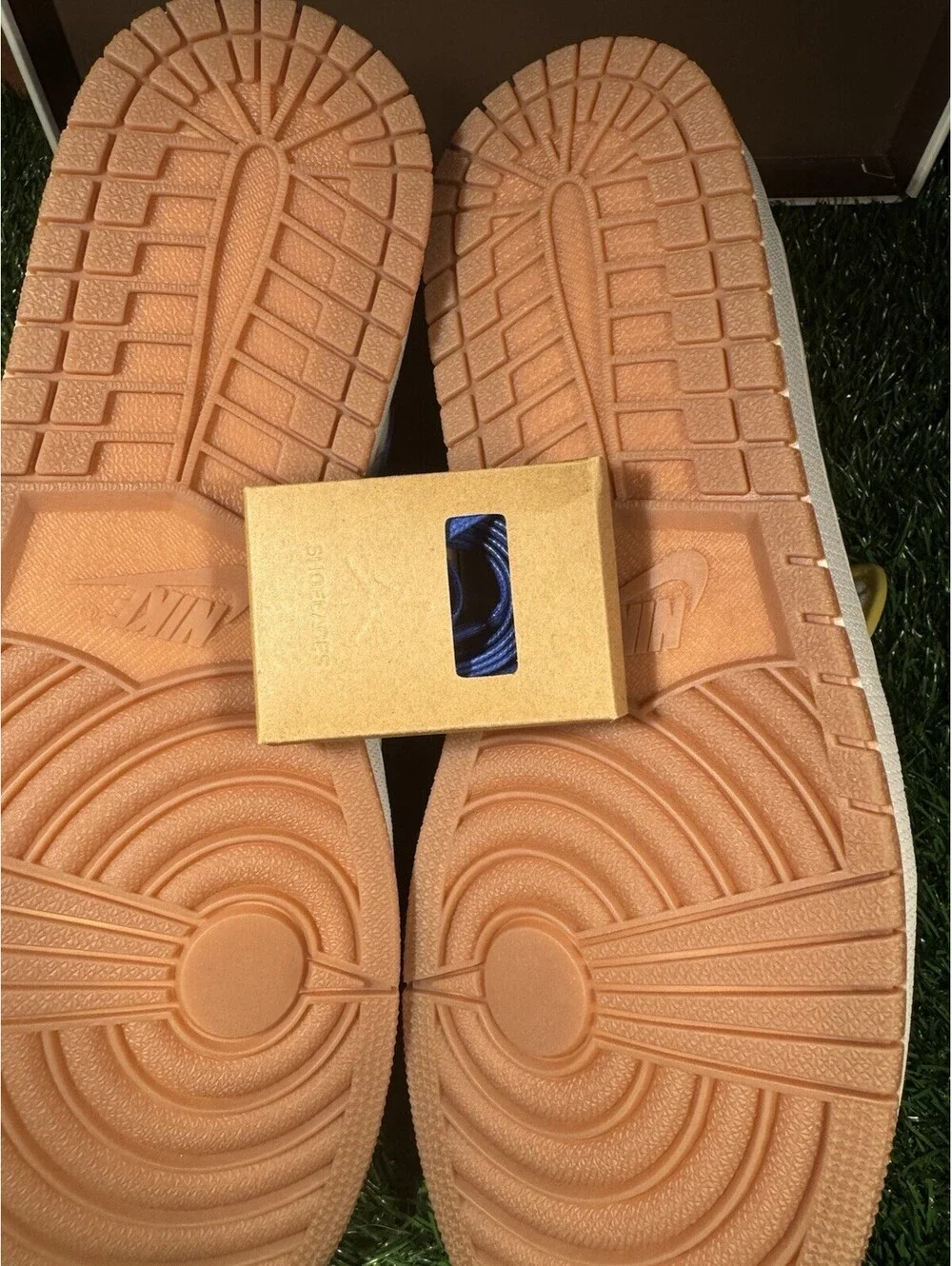 Travis Scott Jordan 1 Low Canary Yellow Size 15.5W 14m Brand New DZ4137 700